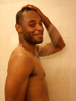 Darnell Forde Shower