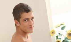 Ariel Vanean Pin-Up