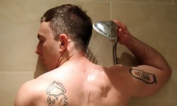 Victor Crave Shower