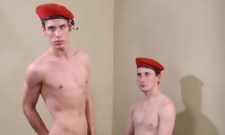 Commando Twinks