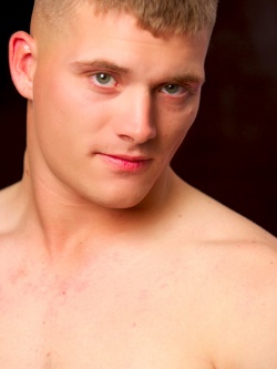 Meet Hot Farmboy Troy