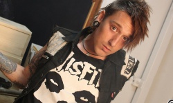 Devlin The Dirty Surfer Punk