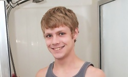 Anthony Evans' Bathroom Wank