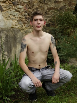 Pete Crash Backyard Jacking