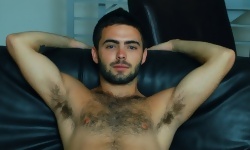 Josh Long Drains His Balls