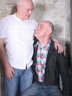 Twice The Gloryhole Pleasure