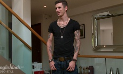 Damian Olsen Gets Nekkid