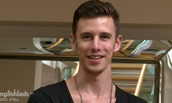 Damian Olsen Gets Nekkid