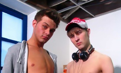 Lee Well and Justteen