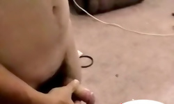 A Str8 Boy Cum Shot Party