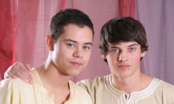 Persian Twinks