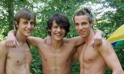 Summertime Twink Bang