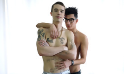 Benjamin London Seduces Max Dawson