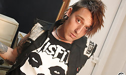 Devlin The Dirty Surfer Punk