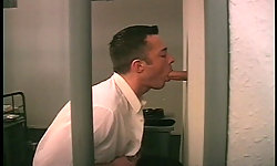 Franck Loves Gloryholes