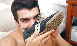 Sneaker Fucker