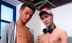 Lee Well and Justteen