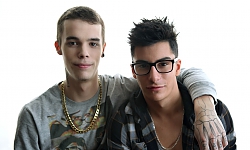 Benjamin London Seduces Max Dawson